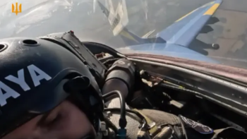 Piloto ucraniano detona pontes na Rússia